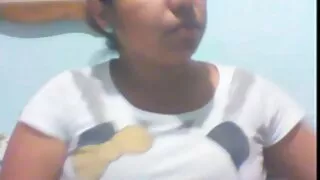 Beleza morena jovem  ...