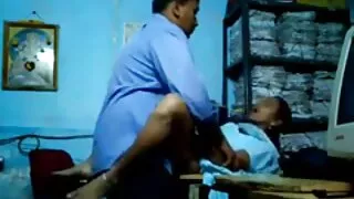 Anjo lascivo com man ...