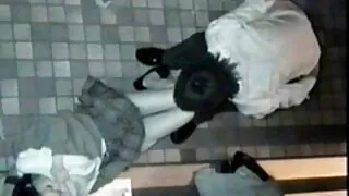 Loira peituda oleada ...